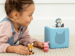 Child Playing With Canciones De Animales Tonie  Audio Figurine And Toniebox 2