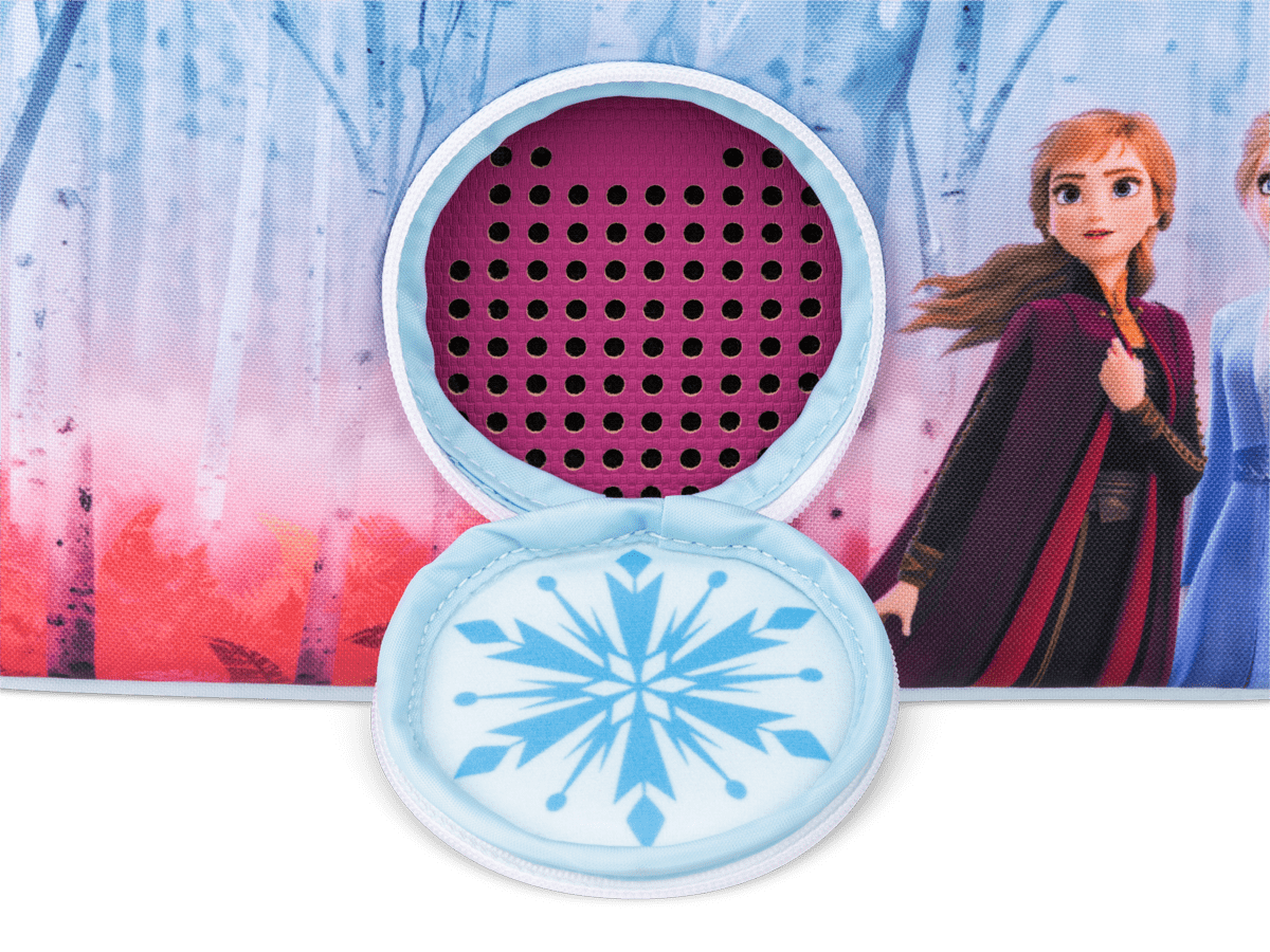 details view of the perforated circle on the Listen & Play Bag - Disney Frozen