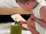 Child Playing With Octonauts: Captain Barnacles Tonie