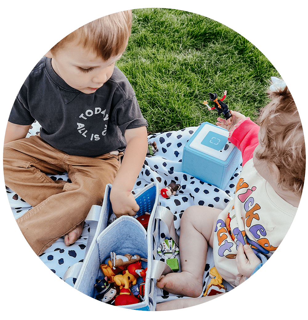 Tow children playing with Toniebox and Tonies
