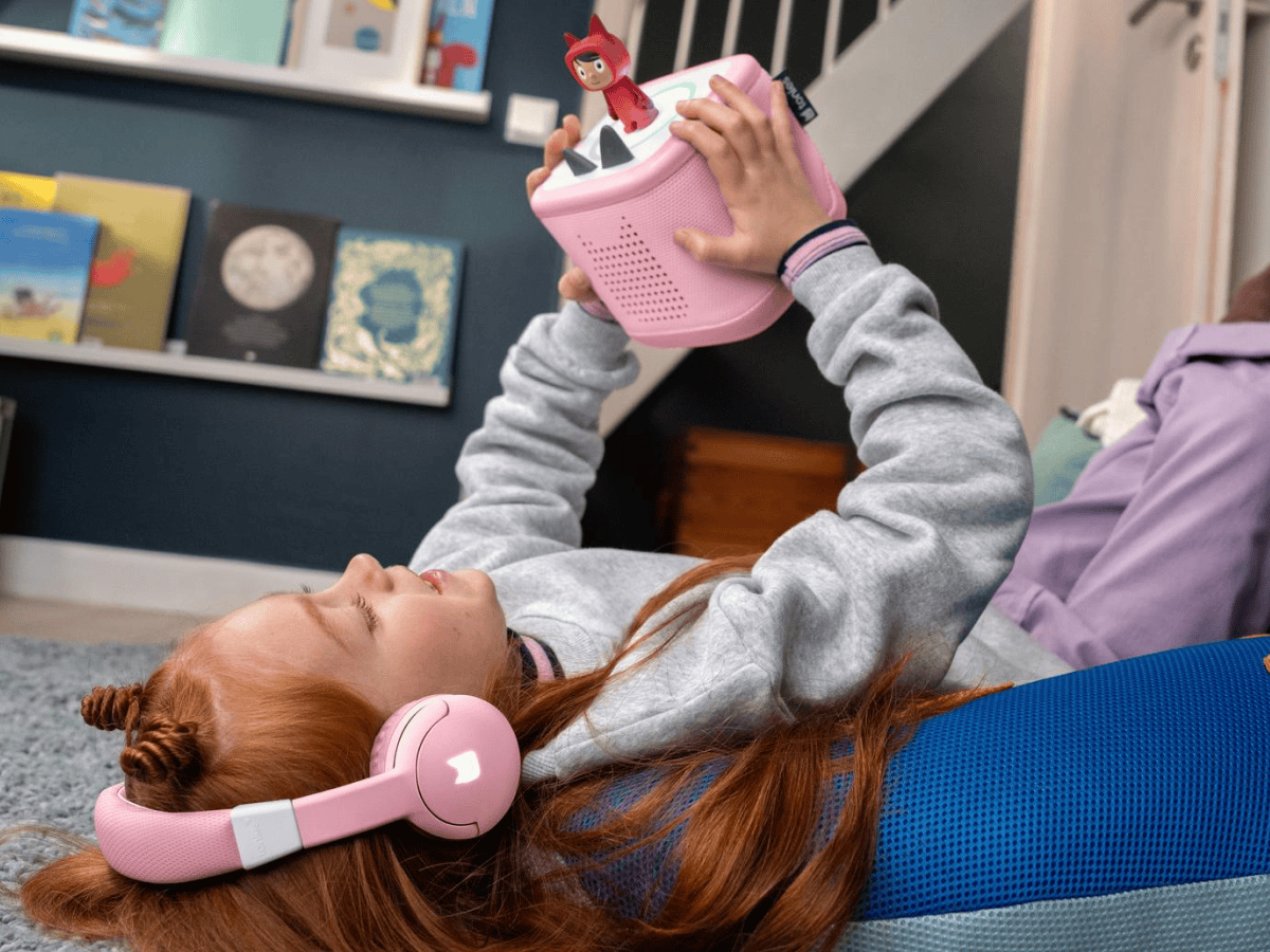Child Listening To The Toniebox 2 And Tonie With Cloud Pink Bluetooth Headphones For Kids