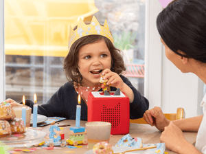 Child Playing With Favorite Children'S Songs: Celebration Songs Tonie