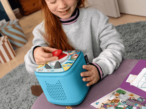 Child Playing With Lalalinos: Find The Photo - Tonieplay Game And A Blue Toniebox 2