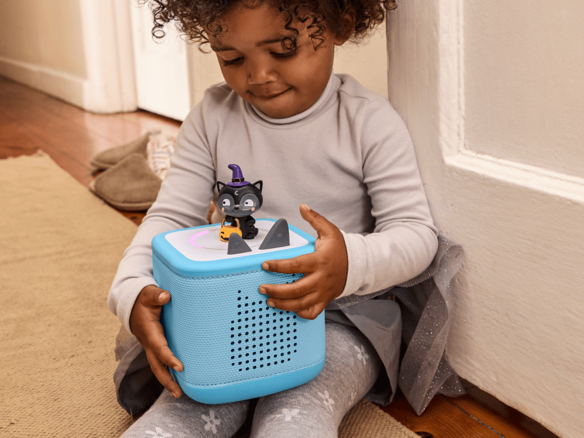 child playing with Favorite Children's Songs Halloween & Spooky Songs 2 Tonie and a Toniebox 2