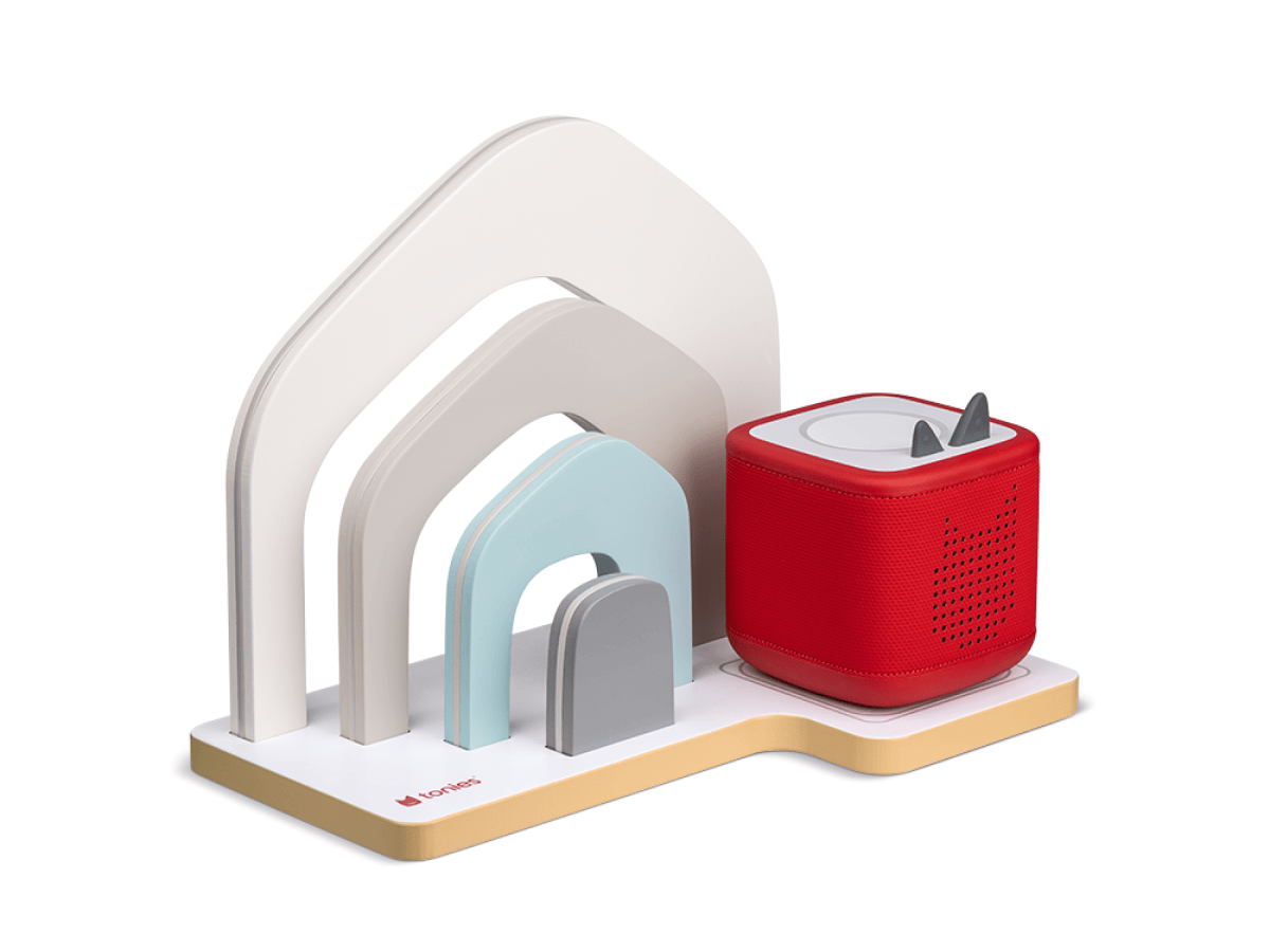 Large House Tabletop Shelf with red toniebox 2