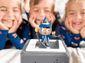 Child Playing With Wizard Creative-Tonie