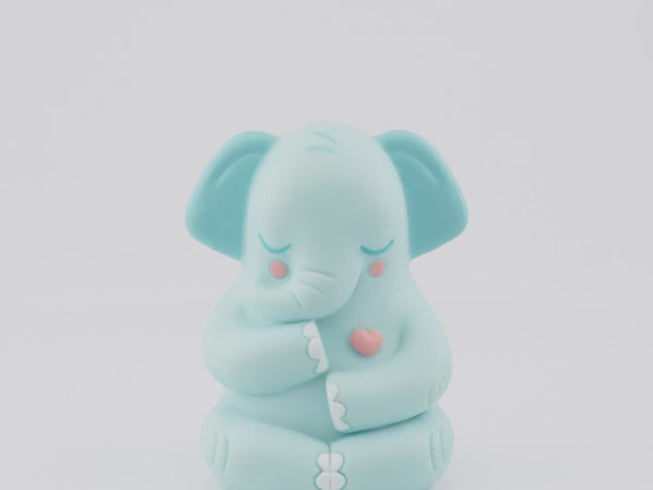 Greta the Elephant | 360 rotation image